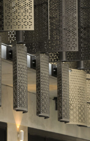 perforated metal screens 8